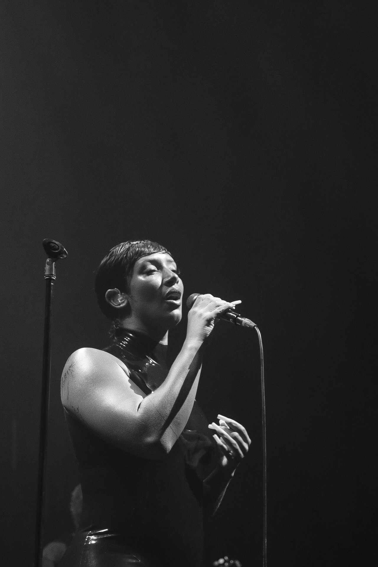 Naomi Sharon Joins Tems in Philadelphia for the Born in the Wild